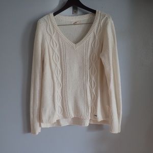 Hollister L NWOT Ivory Cream Cable Knit V-Neck Hot